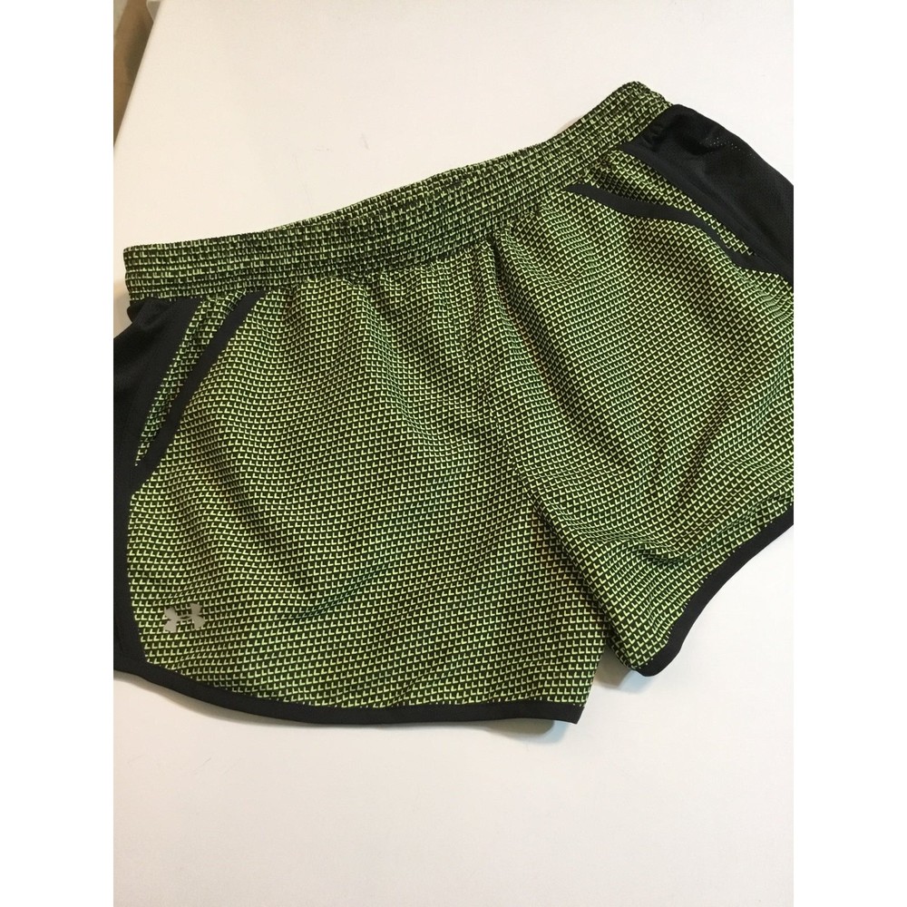 Under Armour Running Shorts Size Medium EUC